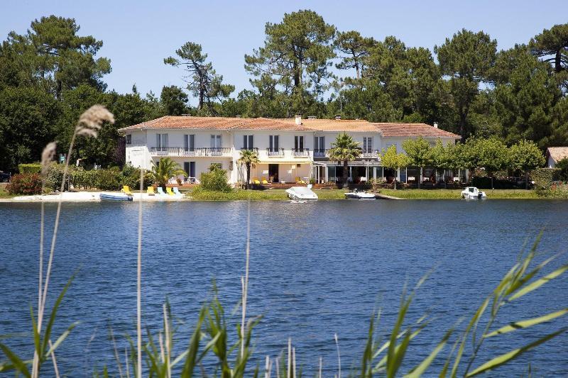 La Caravelle Logis Hotel Бискарос Екстериор снимка